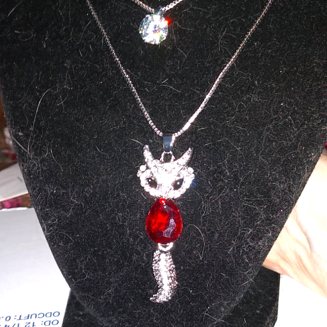Cz White Crystal And Red Stone Fox Double Chain Necklace 19$